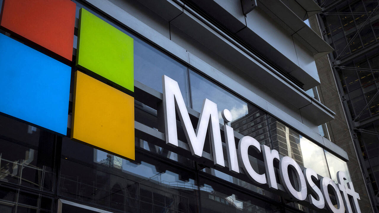 Microsoft приостановила работу в России