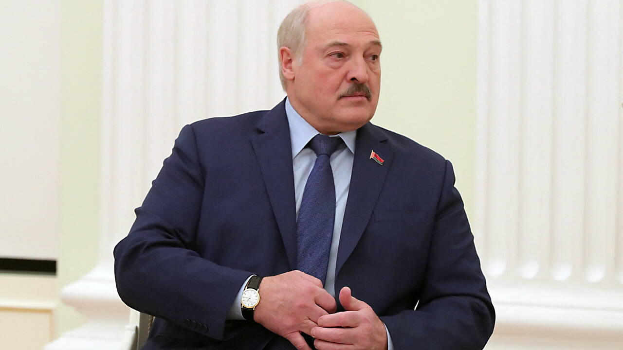Лукашенко заявил об идущих к Чернобылю иностранных наемниках