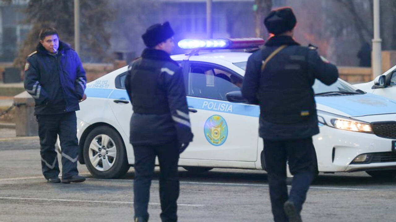 В Казахстане двух человек наказали за антироссийские посты в соцсетях