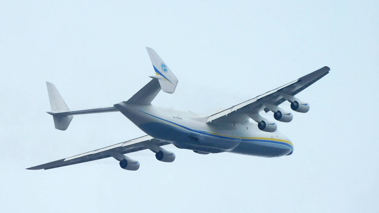 Крупнейший в мире транспортный самолет предлагали переместить в ФРГ с Украины