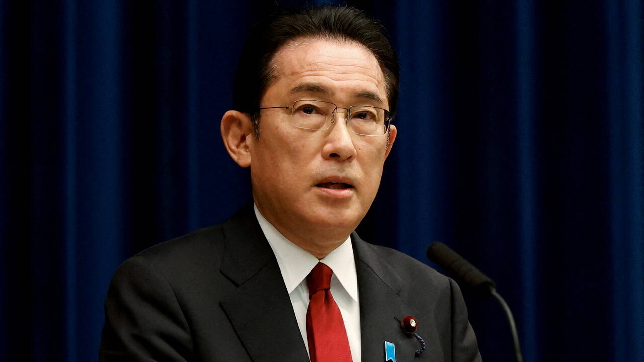 Премьер Японии заявил о невозможности экономического сотрудничества с Россией