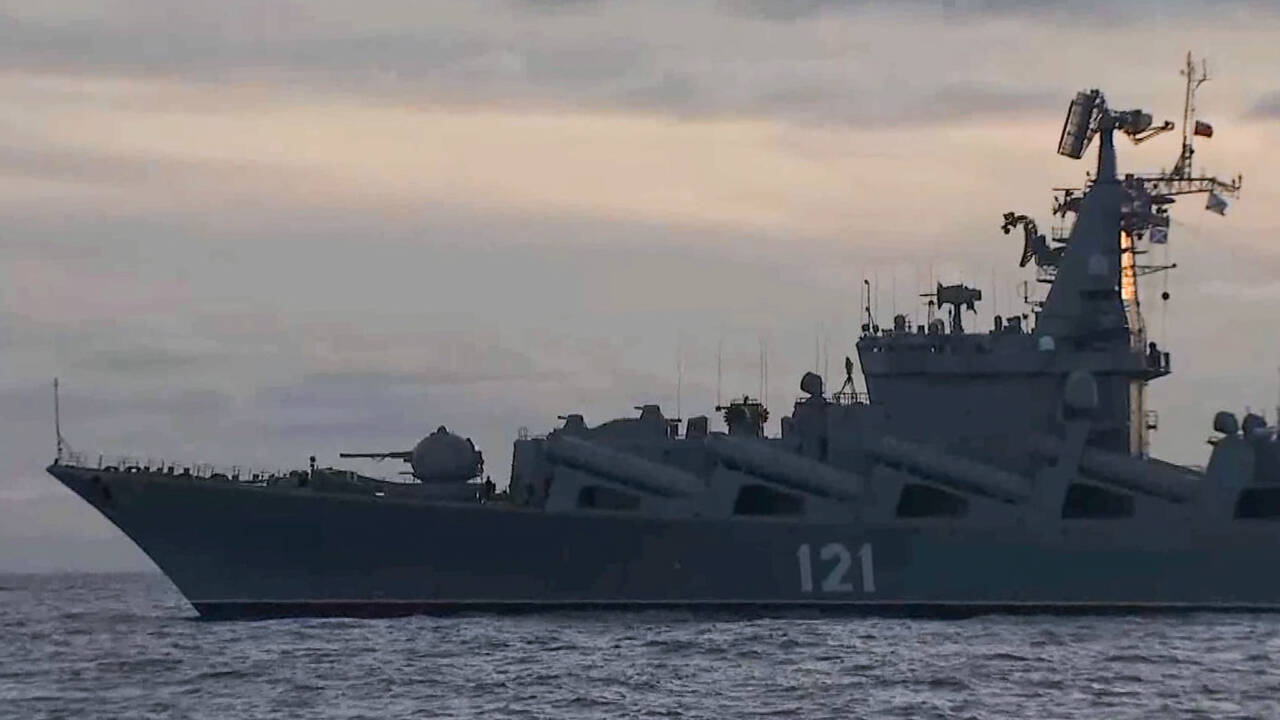 В Минобороны России рассказали о взрыве боезапаса на ракетном крейсере «Москва»