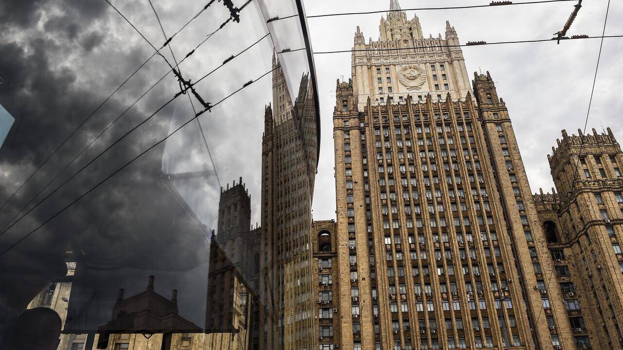 Россия закрыла консульства Балтийских стран в Петербурге
