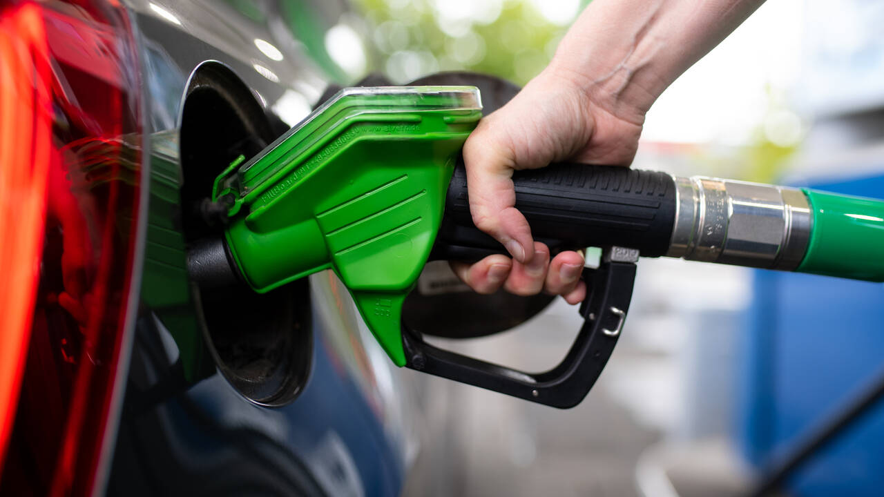 Цены на бензин в США установили исторический максимум