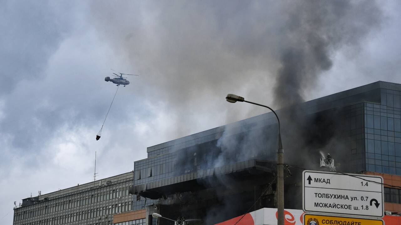 Очевидец рассказал о первых минутах пожара в московском бизнес-центре