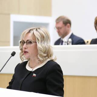 Сенатор от Крыма оценила транспортную блокаду Литвы фразой «выстрел себе в ногу»
