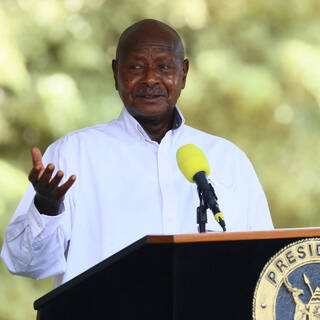 Президент Уганды пошутил про фотографии с Лавровым