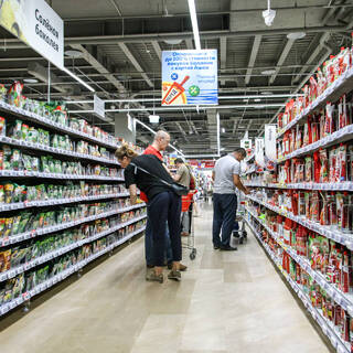 Россияне показали парадоксальное потребительское поведение