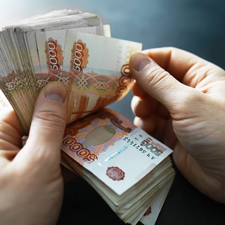 Расходы российского бюджета начали превышать доходы