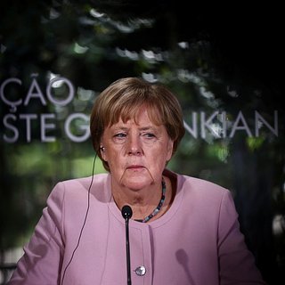 Меркель заявила о важности серьезного отношения к России