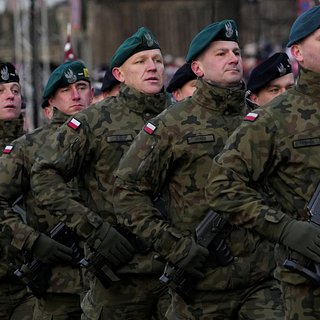 В Польше запланировали призвать на военные сборы 200 тысяч человек