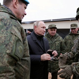 Шойгу анонсировал создание новой группировки войск на северо-западе России