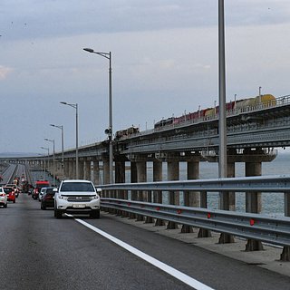 Движение по Крымскому мосту возобновили досрочно