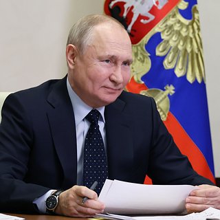 Путин выступил против предания забвению преступлений нацистов