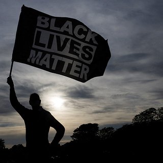 В США начались протесты после смерти афроамериканца от рук полиции