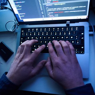 По всей России перенесли проверки систем оповещения из-за атак хакеров