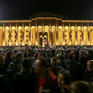 Из парламента Грузии отозвали закон об иноагентах