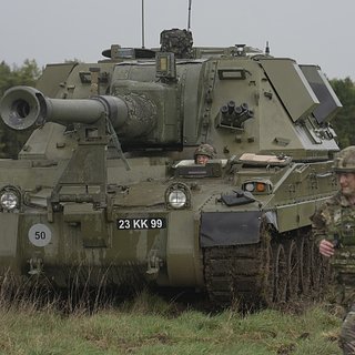 Великобритания начала транспортировку САУ AS-90 на Украину