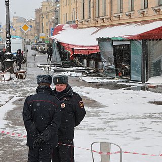 Пятеро студентов пострадали при взрыве в кафе в Петербурге