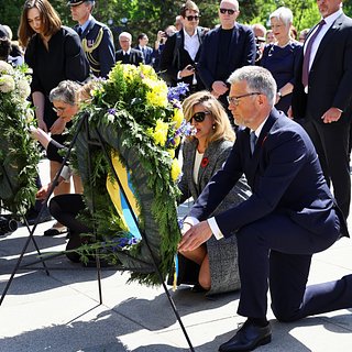 Украинские дипломаты отказались возлагать цветы на советские мемориалы в ФРГ