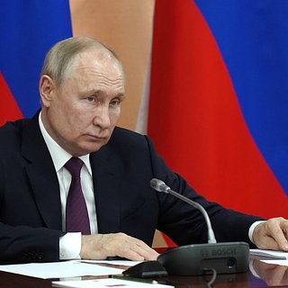 Путин посоветовал собирающимся за рубежом политэмигрантам продолжать пить пиво