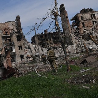 Зеленский признал потерю Украиной контроля над Артемовском