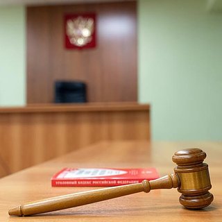 Судебный пристав призналась в освобождении осужденных россиян от работ за деньги