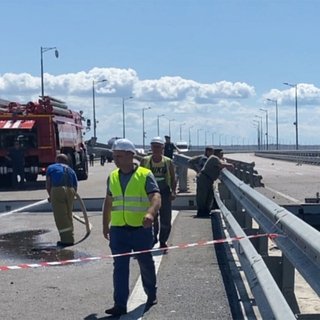 Хуснуллин раскрыл информацию о повреждении опор Крымского моста