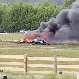 Шесть человек погибли при крушении вертолета Ми-8 в российском регионе
