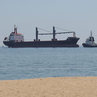 Зеленский заявил о прохождении еще двух судов по коридору в Черном море