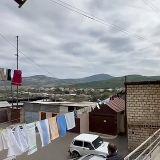 Жители Карабаха сообщили об артобстреле города Степанакерт