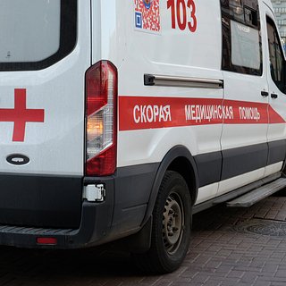 В России семь человек пострадали при столкновении грузовиков и микроавтобуса