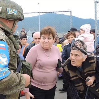 Стало известно о задержании подозреваемых в гибели миротворцев в Карабахе