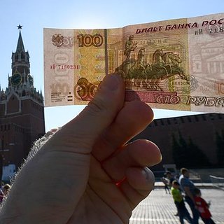 Повышение МРОТ в России увеличит зарплаты более 4,5 миллиона человек