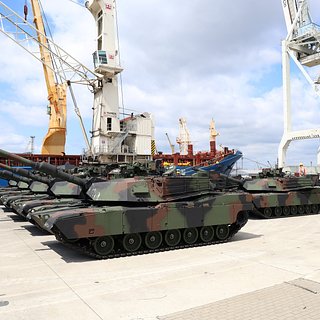 США анонсировали новые поставки танков Abrams Украине