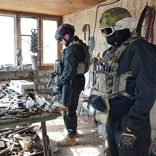 Росгвардейцы нашли цех бригады «Азов» в ДНР со взрывчаткой