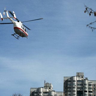 В Уфу на вертолете доставили избитую на уроке девочку
