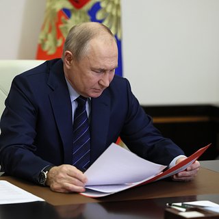 Путин провел совещание с Совбезом
