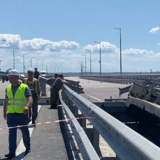 Раскрыты новые подробности об ударивших по Крымскому мосту дронах