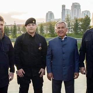 Регионы России один за другим награждают сына Кадырова, избившего поджигателя Корана. За что ему дают ордена и звания?