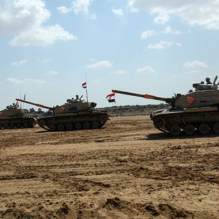 Египет разместил десятки танков на границе с Газой
