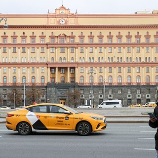 В России стало не хватать таксистов