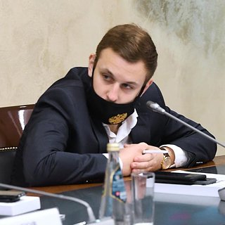 Власов обратится в Верховный суд из-за лишения мандата депутата Госдумы