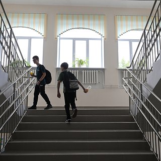 Семью мигрантов выдворят из России после школьного конфликта