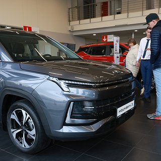 Продажи новых автомобилей в России взлетели