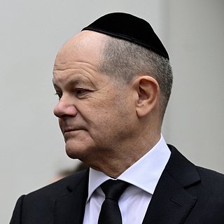 Шольц признался в стыде за антисемитизм в Германии