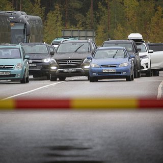 Власти Финляндии объяснили закрытие пунктов пересечения границы с Россией