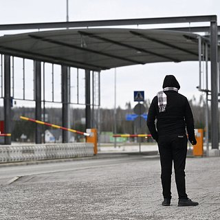 Финляндию обвинили в русофобии из-за закрытия КПП на границе с Россией