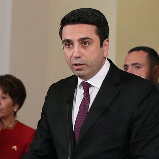 В Армении призвали Запад помочь укрепить демократию в стране