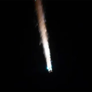 Грузовой космический корабль сгорел дотла на глазах у космонавтов